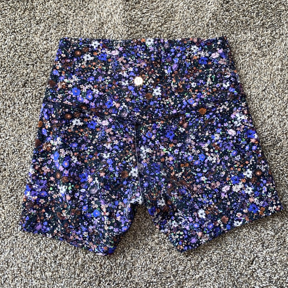 Lululemon Align High-Rise Shorts 4”
